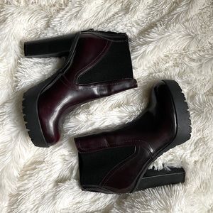 Steve Madden Maroon Shiny Heeled Boots